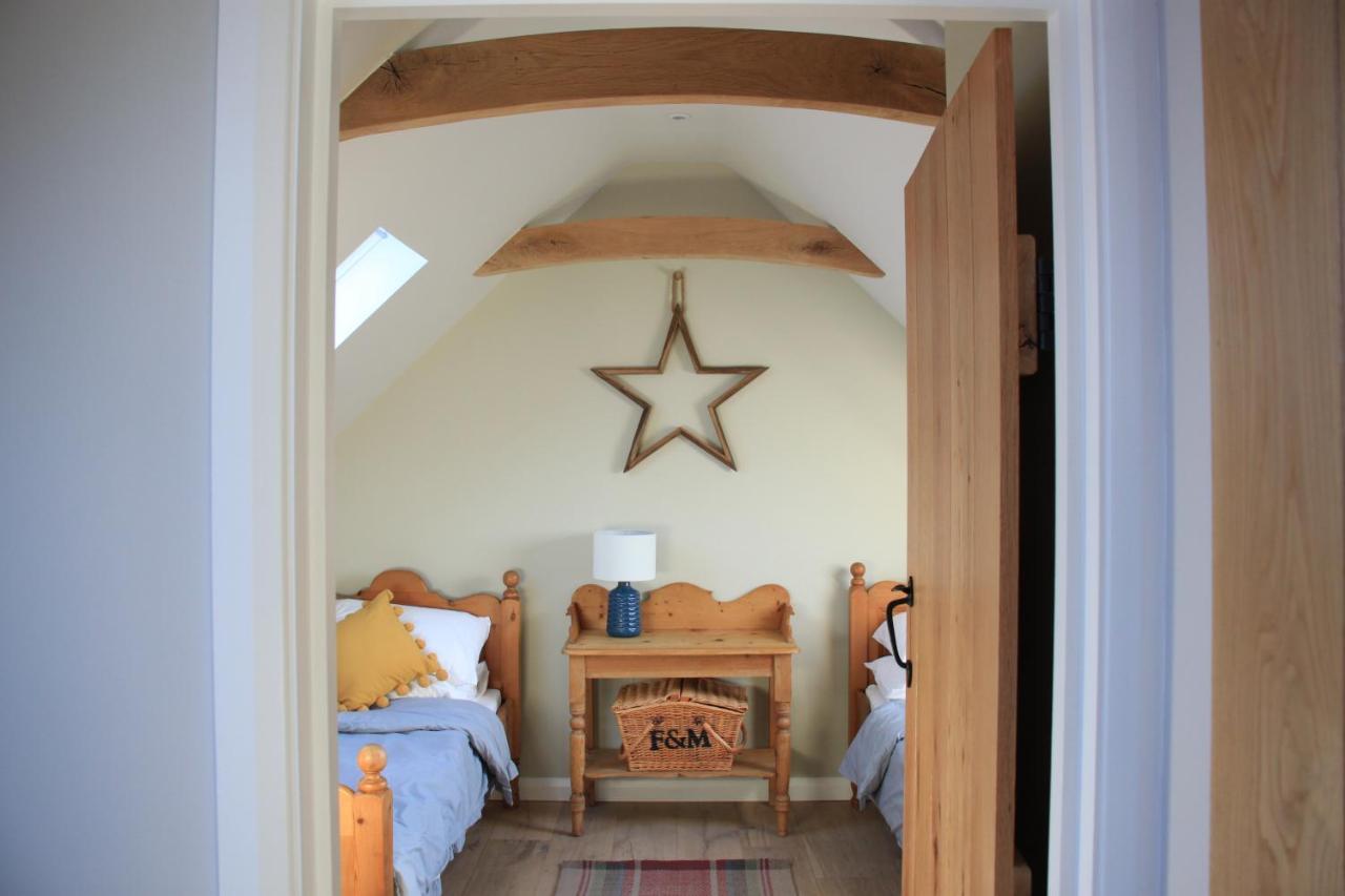 Вилла Charming And Luxury Retreats On Our Farm Биллингсхерст Экстерьер фото